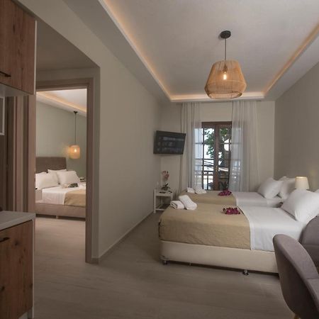 Hermes Hotel Chorefton Extérieur photo